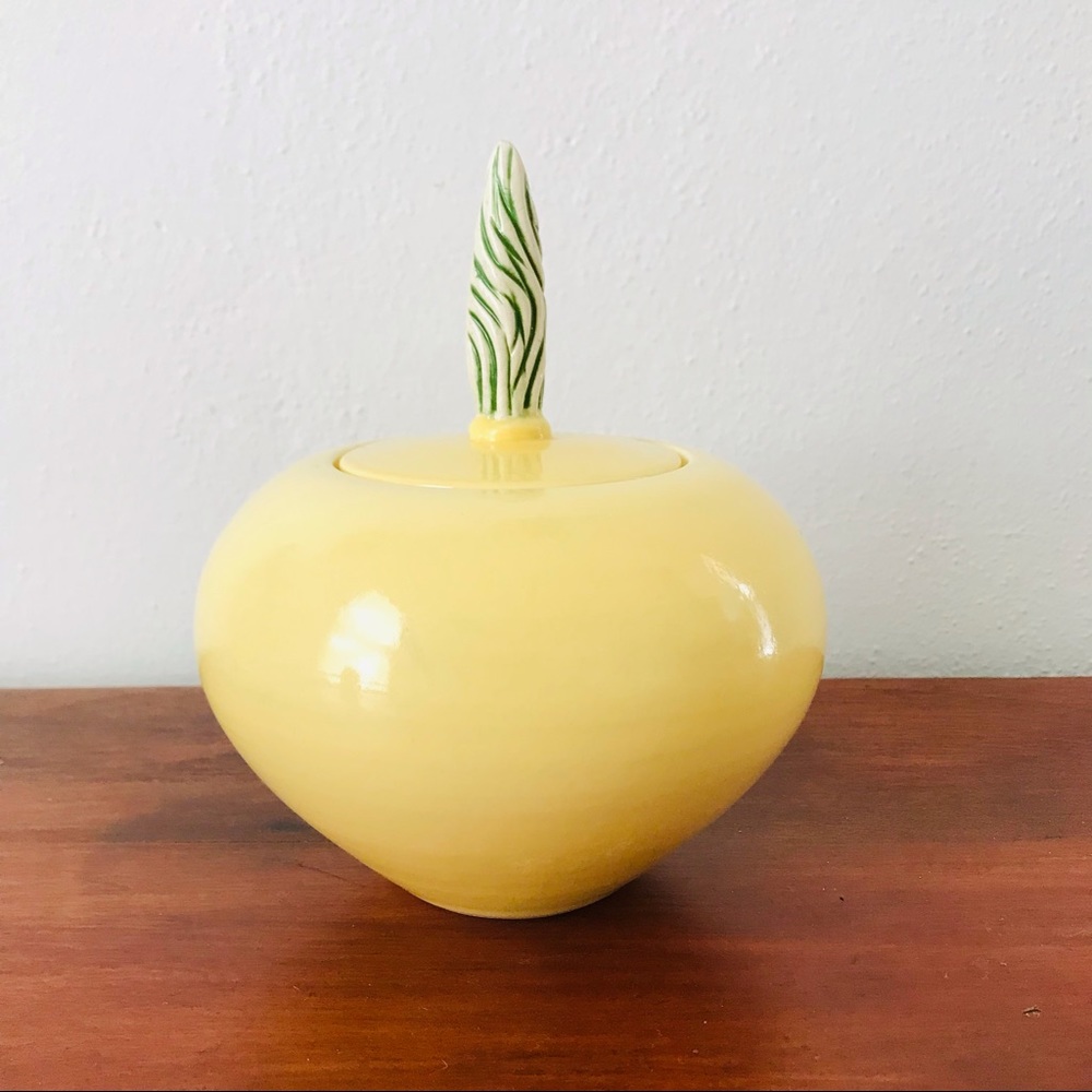 Signed studio pottery ceramic lidded ginger jar